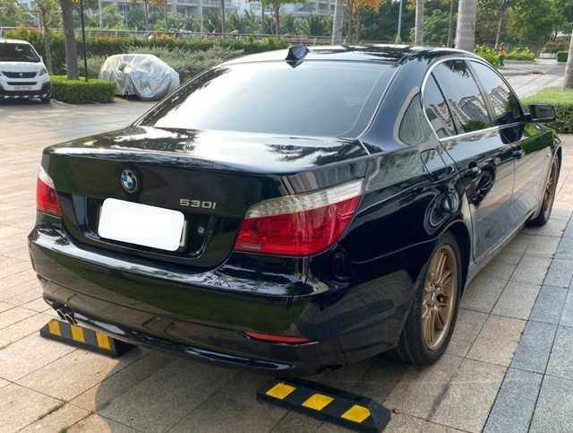 BMW 530i số sàn đời cũ: Món hời hiếm có tại Việt Nam