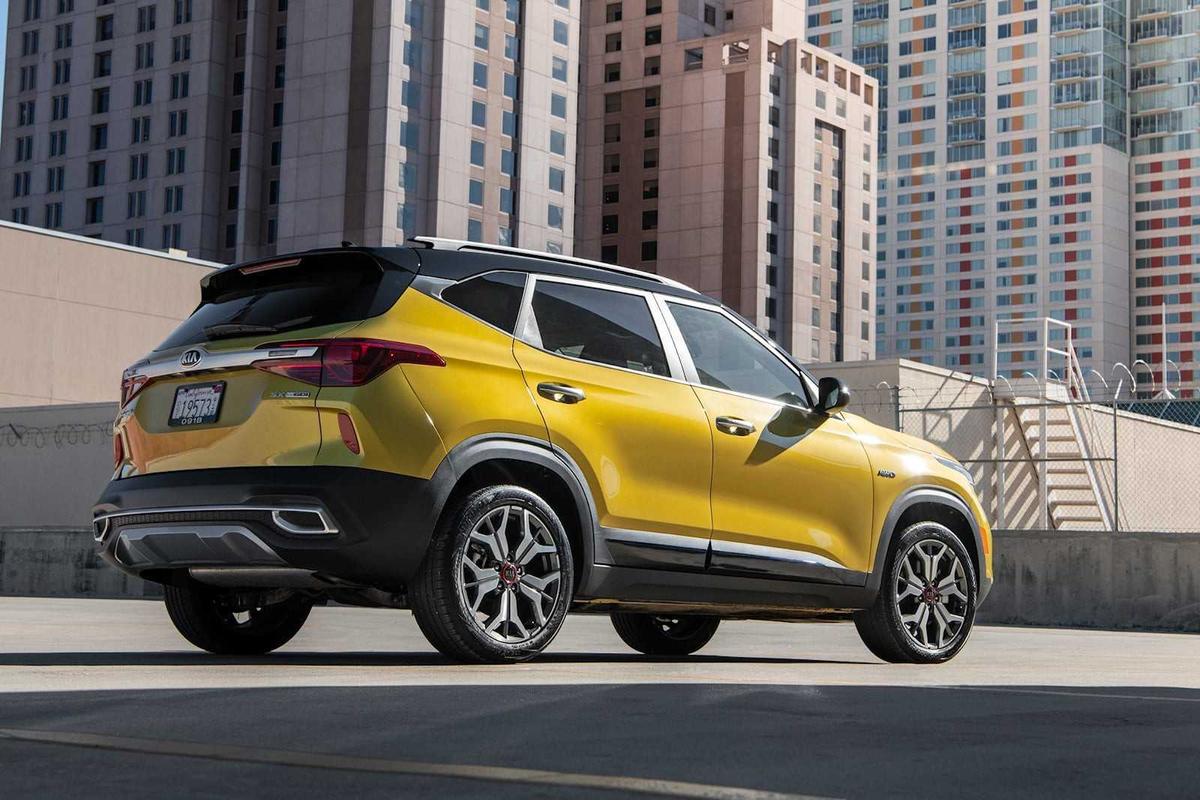 KIA Seltos 2023: Giá & Thông số mới nhất