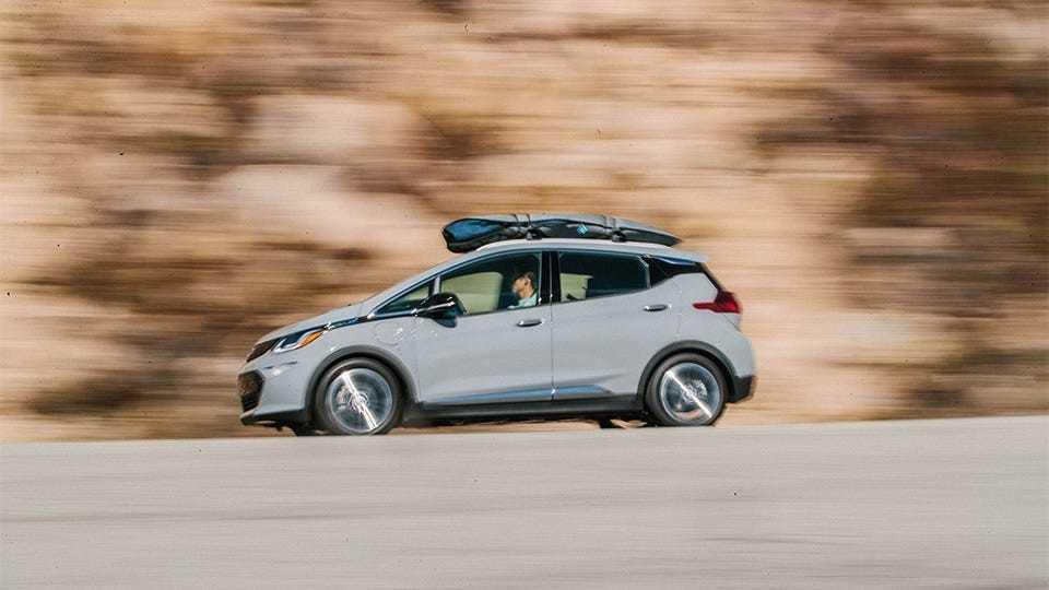 Chevrolet Bolt: Giá & Thông số mới nhất 2023