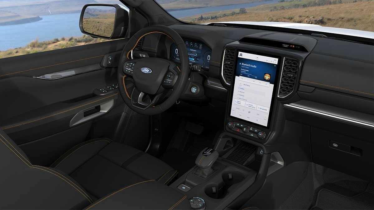 Ford Everest Wildtrak và Territory được trưng bày tại VM Huế trong 2 ngày