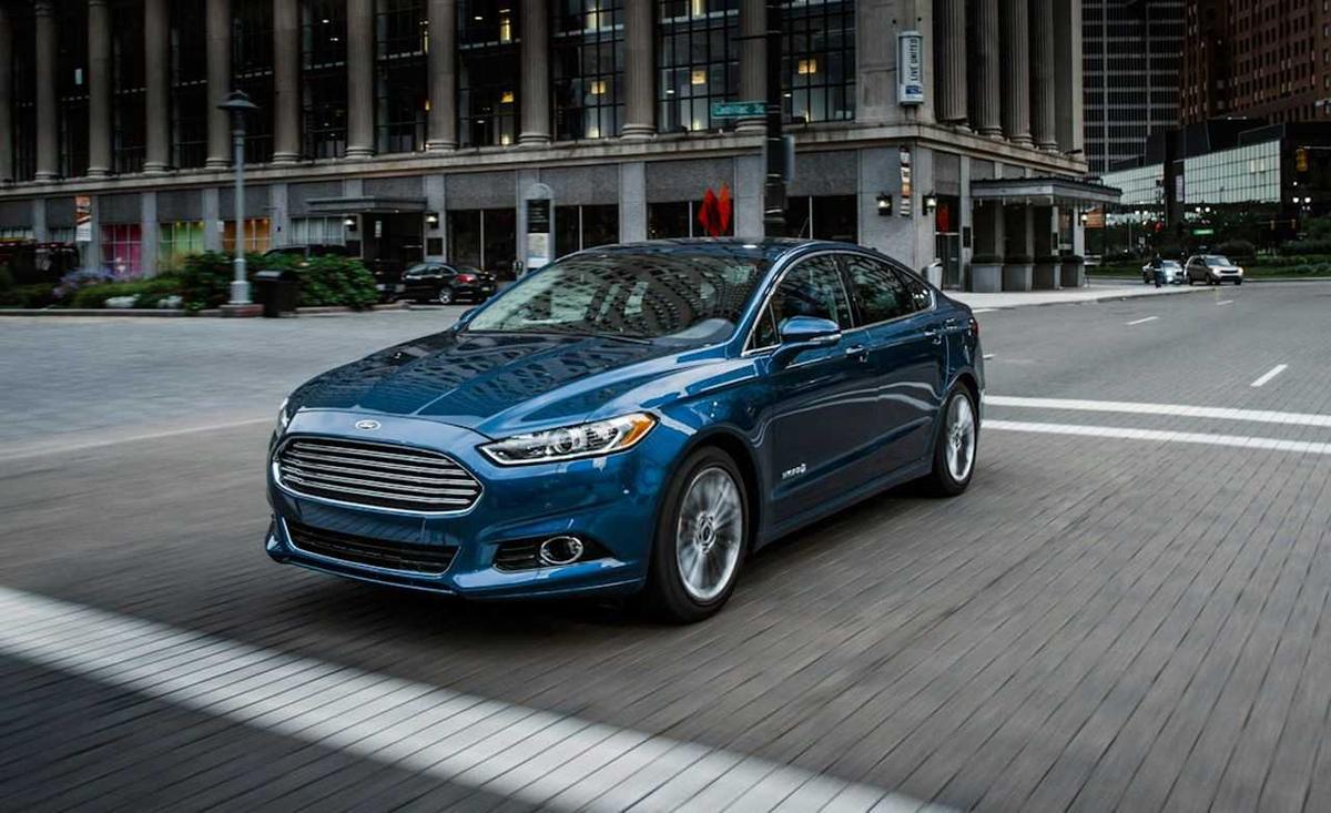 Ford Fusion Hybrid: Giá & Thông số mới nhất 2023