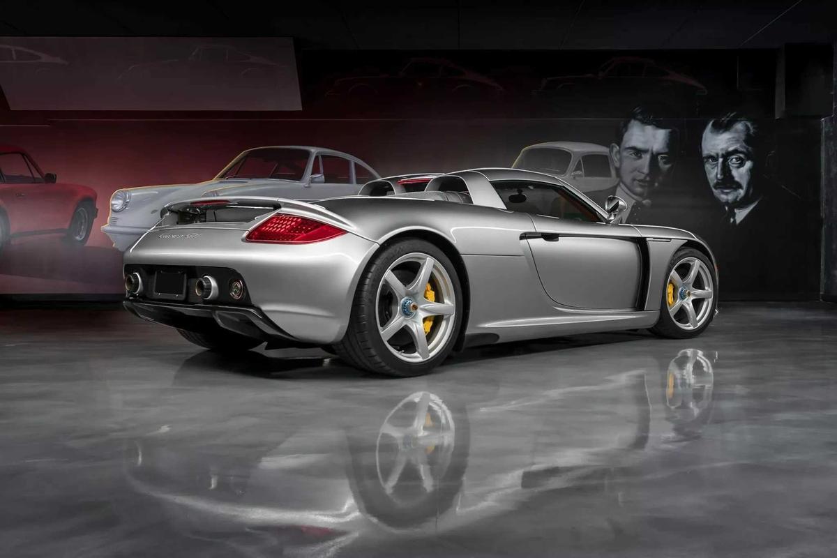 Lí do Porsche triệu hồi 489 mẫu xe Carrera GT do vấn đề về hệ thống treo