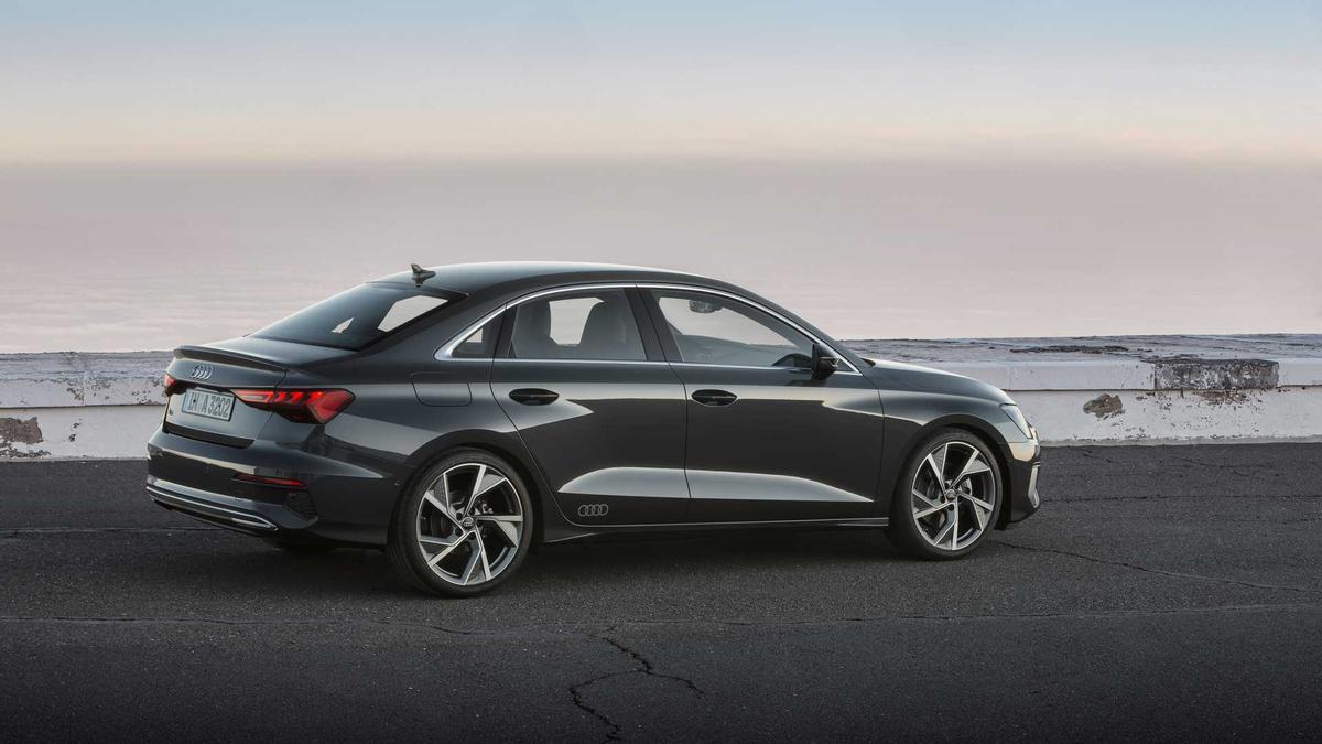 Audi A3: Giá & Thông số mới nhất 2023