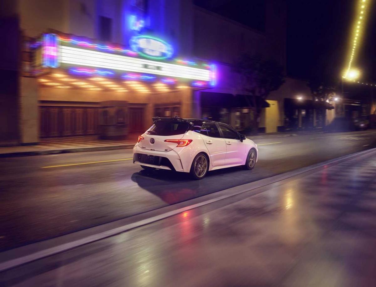 Toyota Corolla Nightshade 2024: Thông số, Đánh giá & Giá bán mới nhất T5/2023