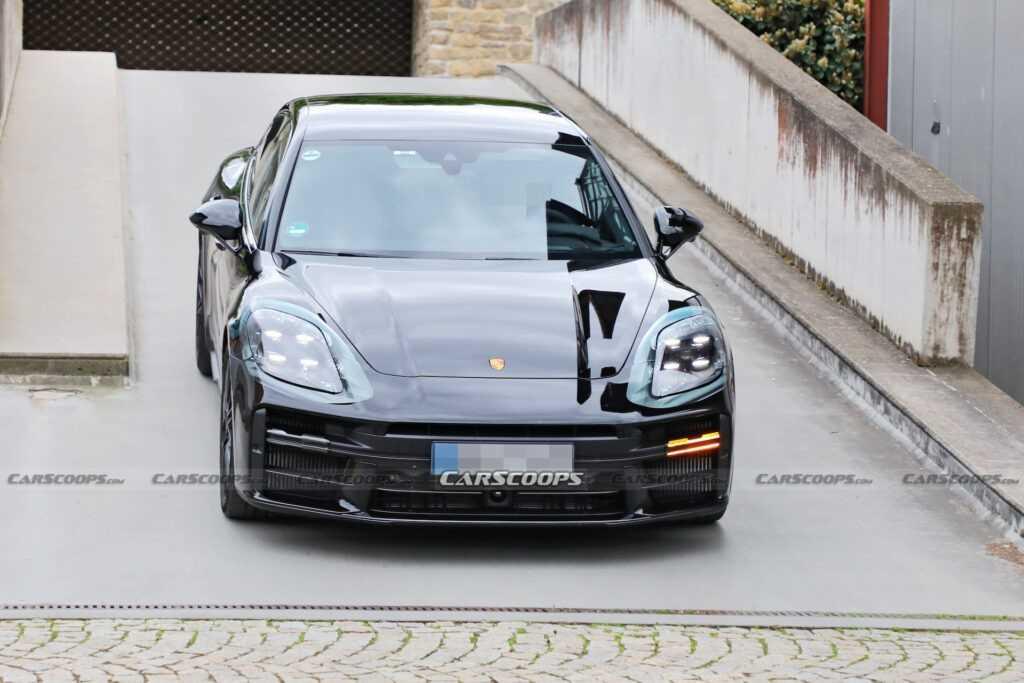 Hé lộ những hình ảnh Porsche Panamera sau khi cải tiến