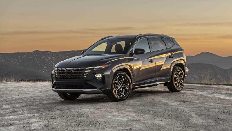 Honda CR-V Hybrid 2023 và Hyundai Tucson Hybrid 2023: Xe nào tốt hơn?