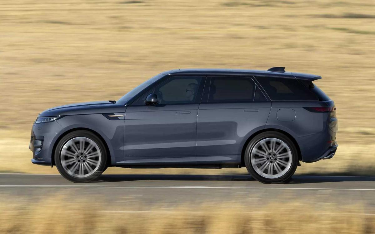 Triệu hồi 12.500 chiếc Range Rover vì lỗi ổ khóa thùng chứa đồ