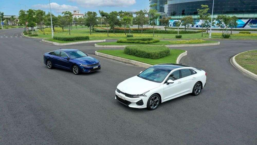 Giá xe KIA K5 2025: Ưu đãi đặc biệt tháng 12/2025