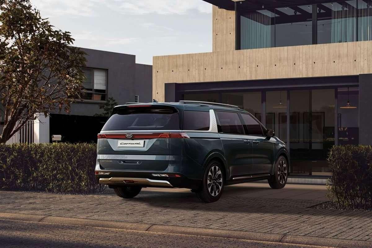 Giá xe KIA Carnival 2025: Ưu đãi đặc biệt tháng 12/2025