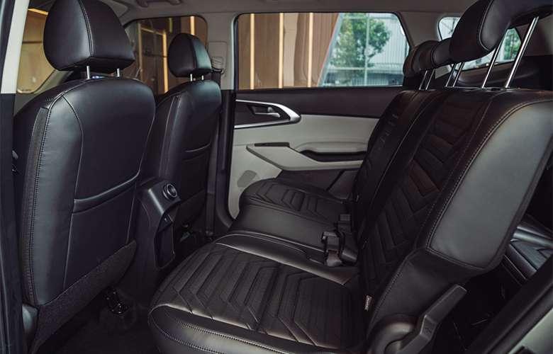 Giá xe KIA Carens 2025: Ưu đãi đặc biệt tháng 12/2025Giá xe KIA Carens 2025: Ưu đãi đặc biệt tháng 12/2025