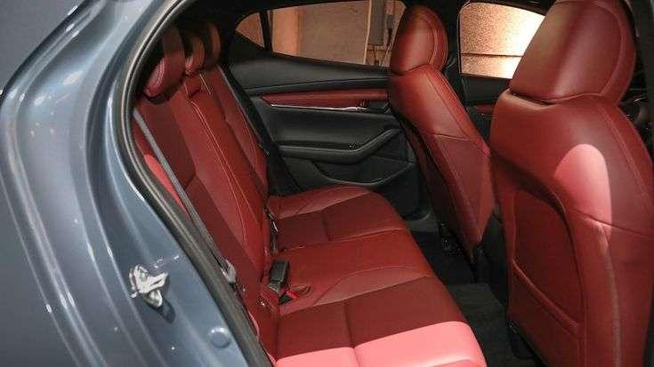 Giá xe Mazda3 Sport 2025: Ưu đãi đặc biệt tháng 12/2025