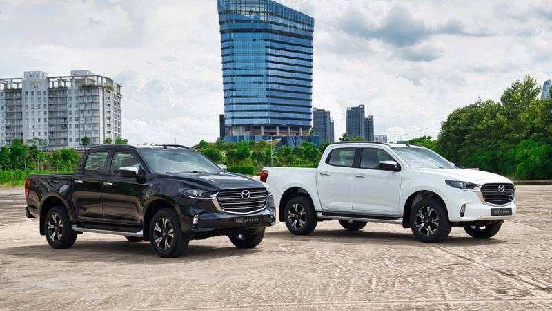 Giá xe Mazda BT-50 2025: Ưu đãi đặc biệt tháng 12/2025