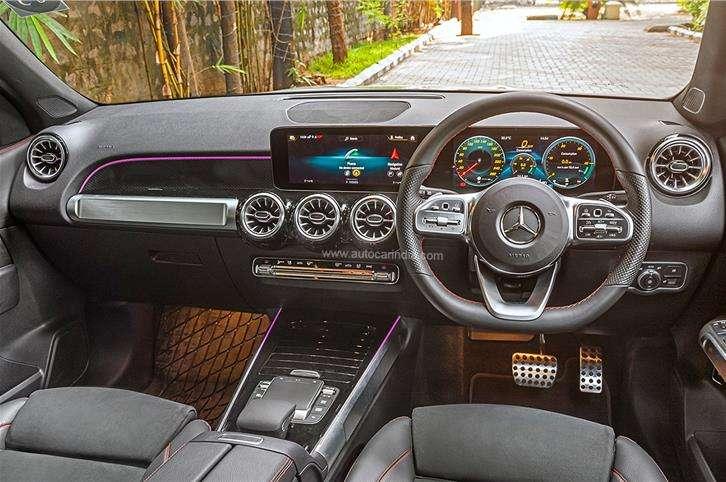 Giá xe Mercedes GLB 2025: Ưu đãi đặc biệt tháng 12/2025