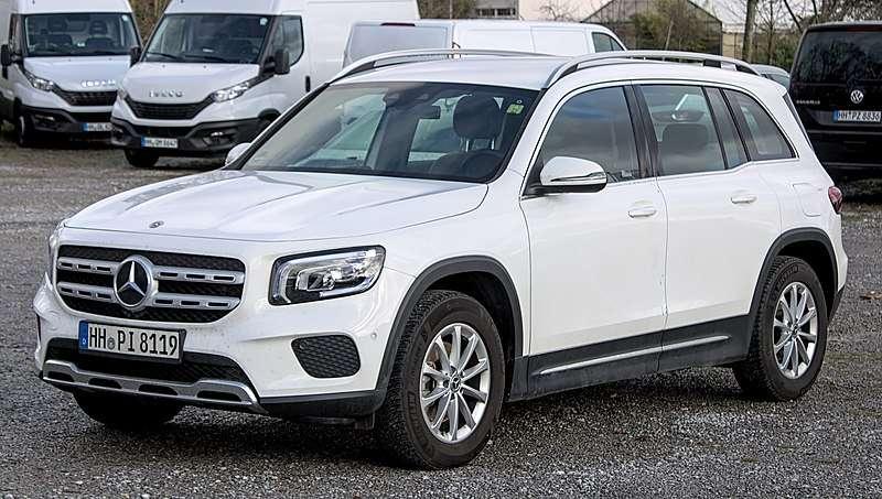 Giá xe Mercedes GLB 2025: Ưu đãi đặc biệt tháng 12/2025