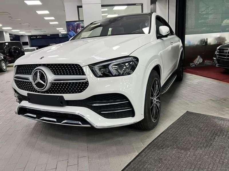 Giá xe Mercedes GLE Coupe 2025: Ưu đãi đặc biệt tháng 12/2025