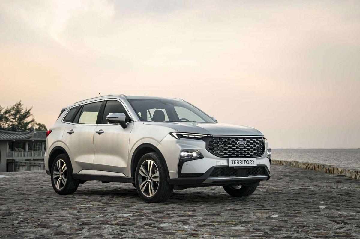 gia-xe-ford-cap-nhat-moi-nhat