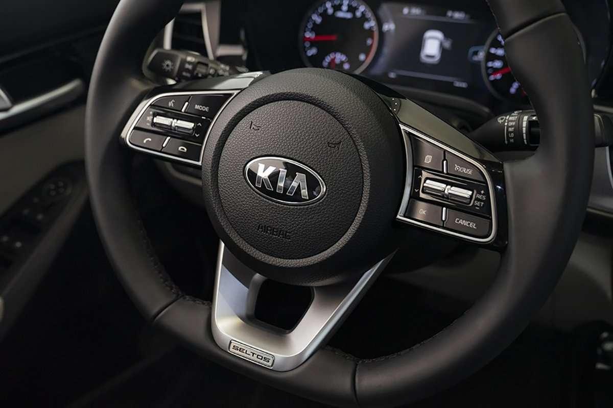Giá xe KIA Seltos 2025: Ưu đãi đặc biệt tháng 12/2025