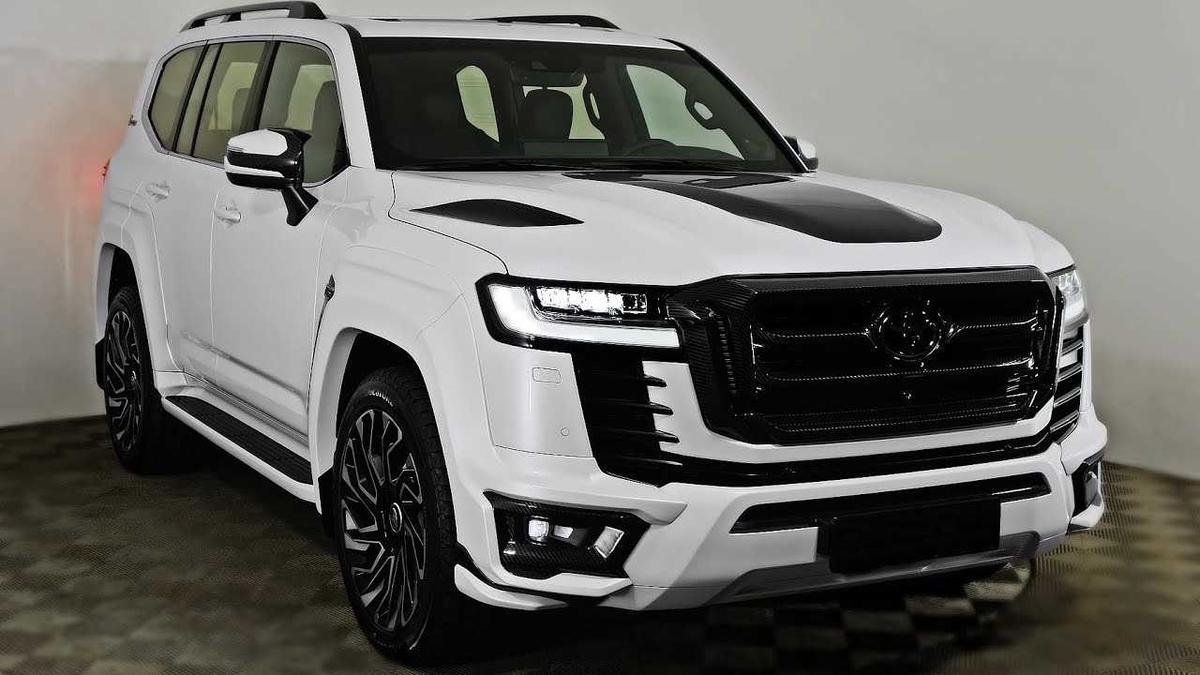 Ưu đãi đặc biệt: Bảng giá xe Toyota Land Cruiser tháng 12/2025