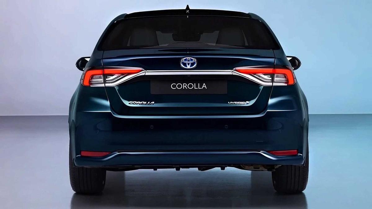 Giá xe Toyota Corolla Altis 2025: Ưu đãi đặc biệt tháng 12/2025