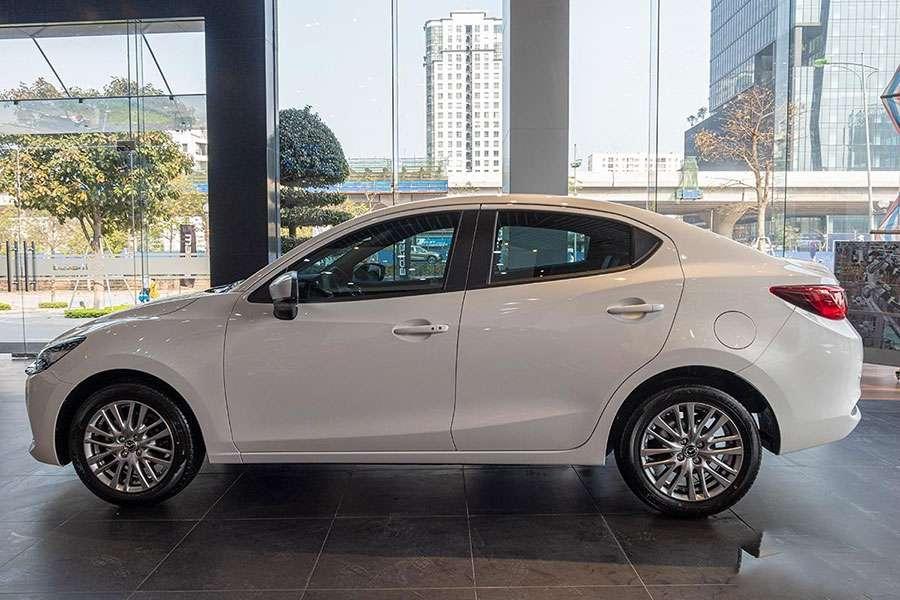 Giá xe Mazda2 2025: Ưu đãi đặc biệt tháng 12/2025