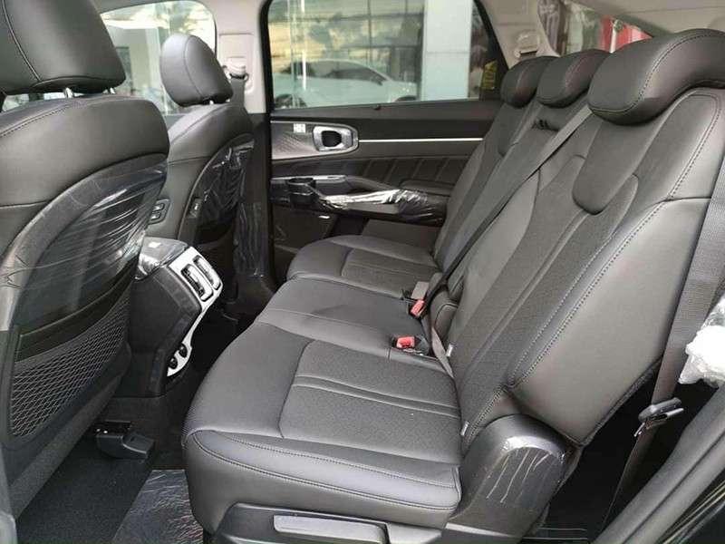 Giá xe KIA Sorento 2025: Ưu đãi đặc biệt tháng 12/2025