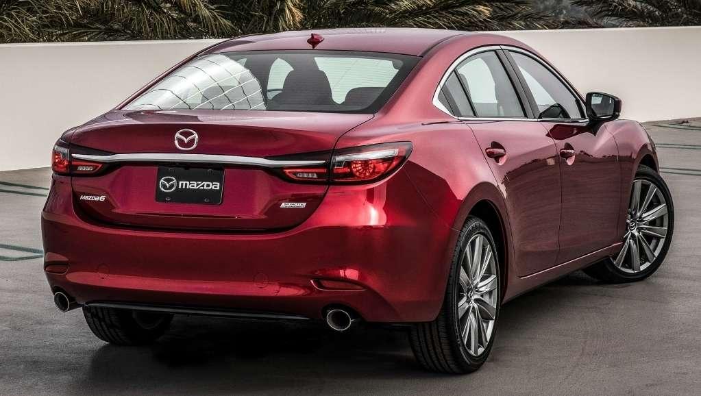 Giá xe Mazda6 2025: Ưu đãi đặc biệt tháng 12/2025