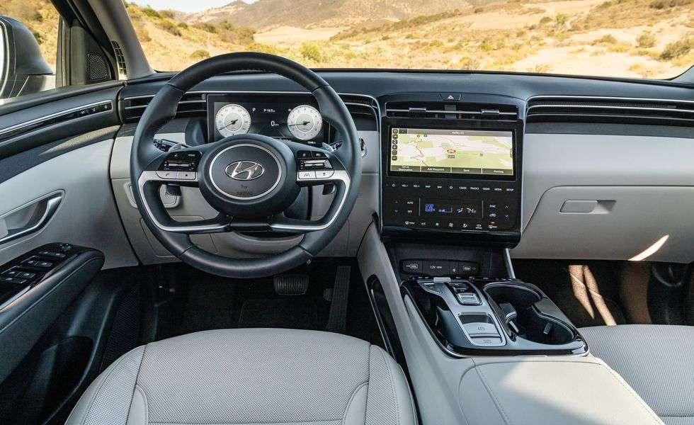 Giá xe Hyundai Tucson 2025: Ưu đãi đặc biệt tháng 12/2025