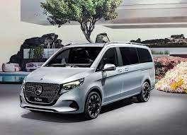 Giá xe Mercedes V-Class 2025: Ưu đãi đặc biệt tháng 12/2025