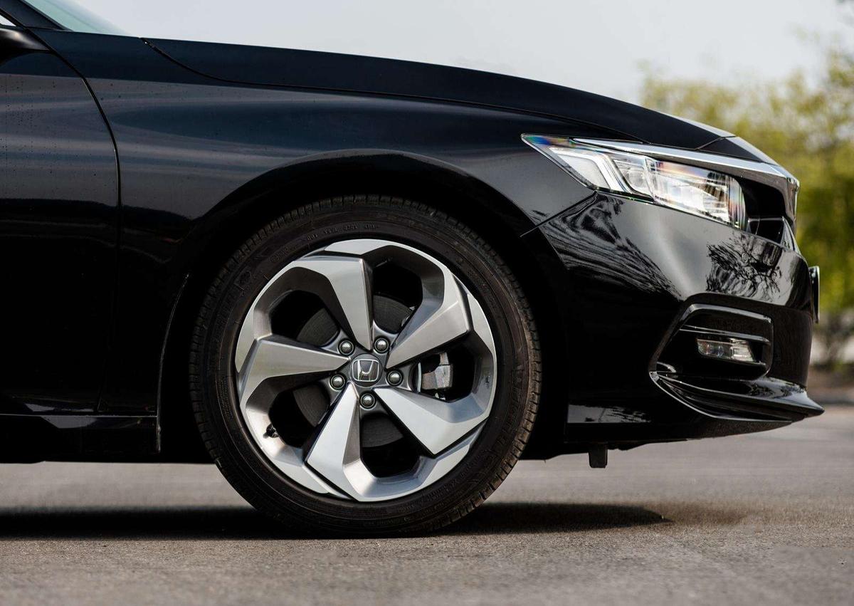 gia-xe-honda-accord-cap-nhat-moi-nhat
