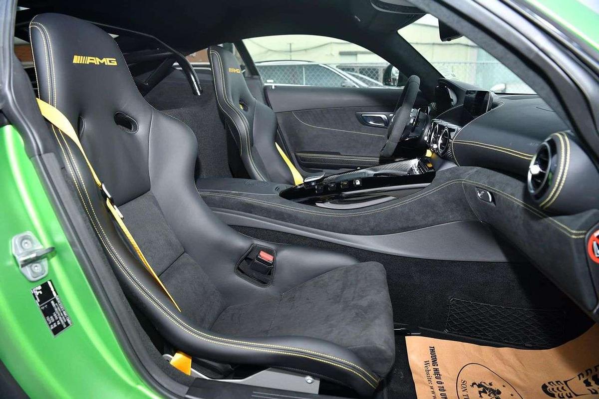 gia-xe-mercedes-gtr-amg-cap-nhat-moi-nhat