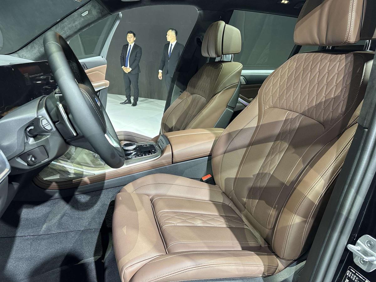 gia-xe-bmw-x7-cap-nhat-moi-nhat