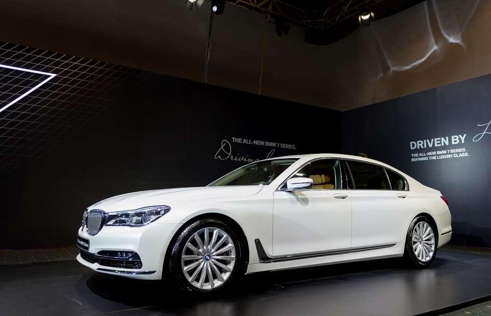 gia-xe-bmw-cap-nhat-moi-nhat