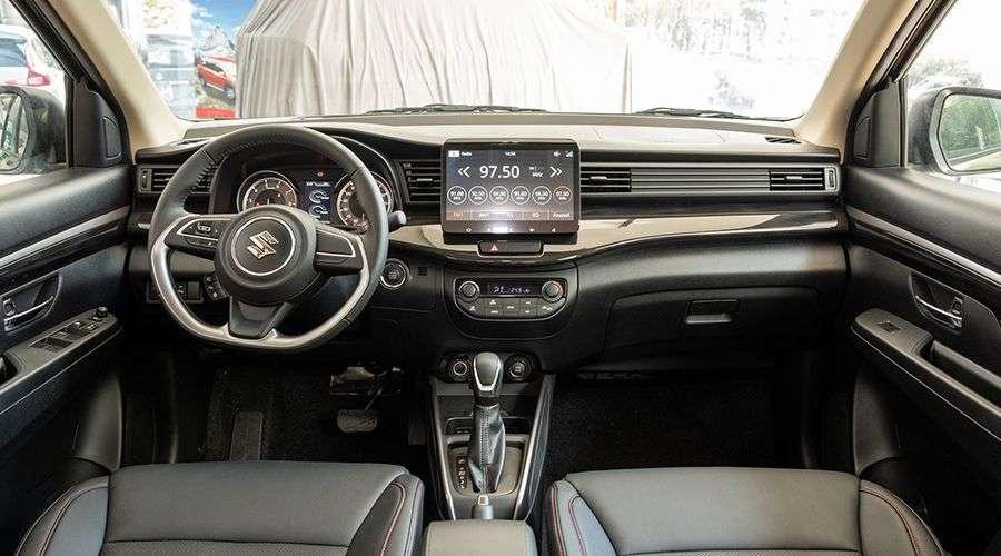 Giá xe Suzuki XL7 2025: Ưu đãi đặc biệt tháng 12/2025