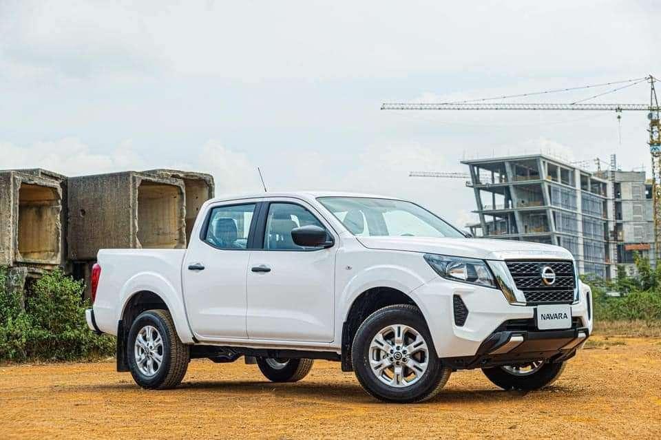 Giá xe Nissan Navara 2025: Ưu đãi đặc biệt tháng 12/2025