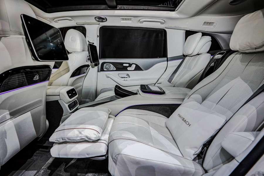 Giá xe Mercedes Maybach GLS 2025: Ưu đãi đặc biệt tháng 12/2025