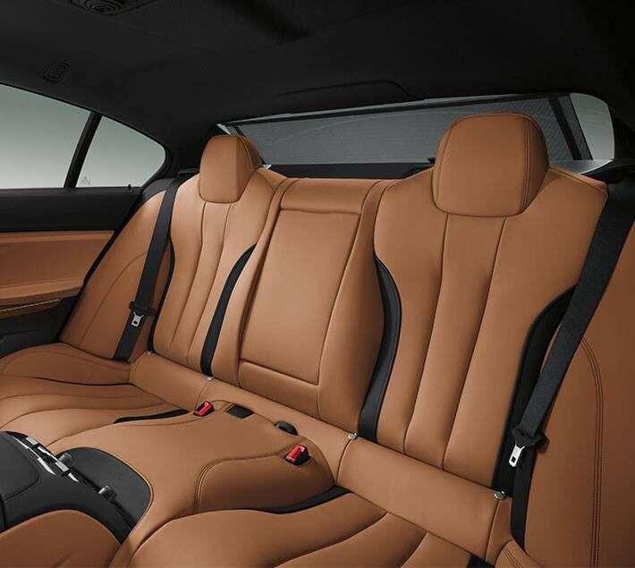 Giá xe BMW 4 Series 2025: Ưu đãi đặc biệt tháng 12/2025