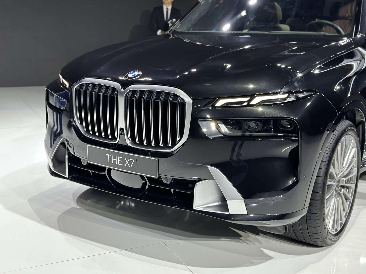 gia-xe-bmw-x7-cap-nhat-moi-nhat