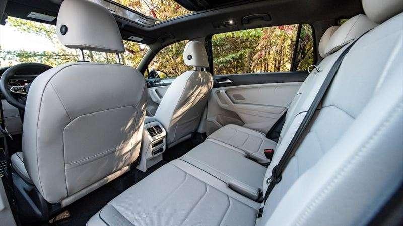 Giá xe Volkswagen Tiguan 2025: Ưu đãi đặc biệt tháng 12/2025