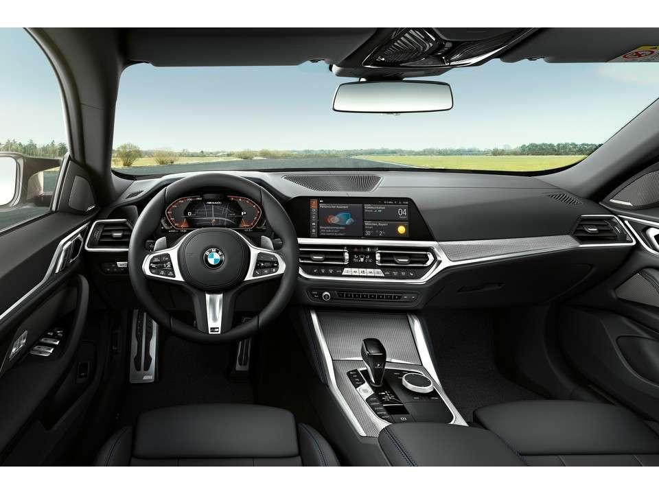 Giá xe BMW 4 Series 2025: Ưu đãi đặc biệt tháng 12/2025