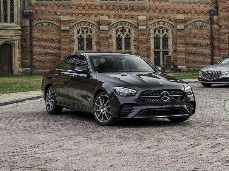 gia-xe-mercedes-benz-e-class-cap-nhat-moi-nhat