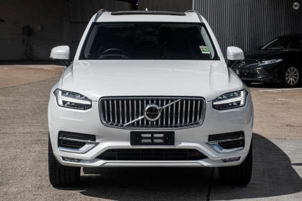 Giá xe Volvo XC90 2025: Ưu đãi đặc biệt tháng 12/2025