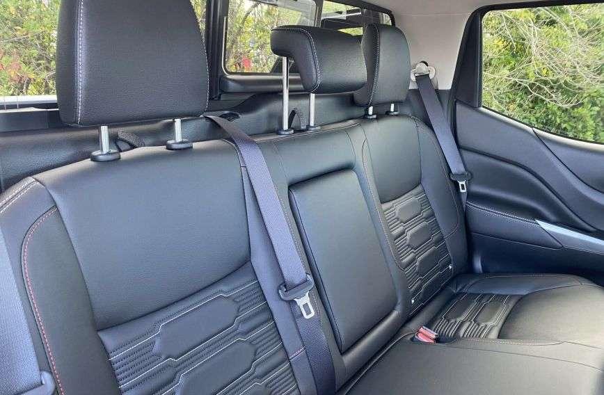 Giá xe Nissan Navara 2025: Ưu đãi đặc biệt tháng 12/2025