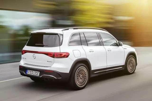 gia-xe-mercedes-eqb-cap-nhat-moi-nhat