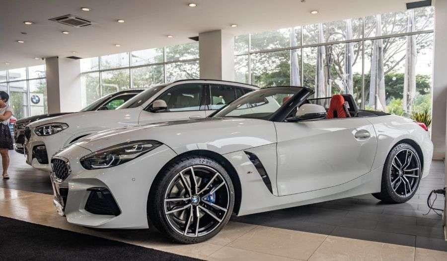 Giá xe BMW Z4 2025: Ưu đãi đặc biệt tháng 12/2025