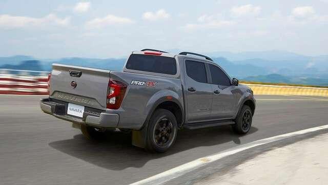 Giá xe Nissan Navara 2025: Ưu đãi đặc biệt tháng 12/2025
