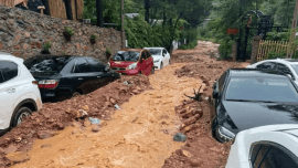 Cách Xử Lý Hiệu Quả Khi Ô Tô Bị Ngập Bùn