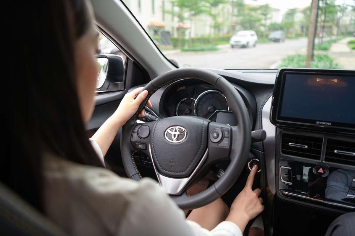 cach-xu-ly-hieu-qua-khi-o-to-bi-ngap-bun2