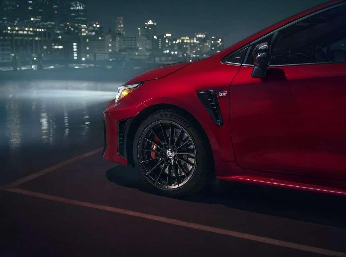 toyota-gr-corolla-2025-3