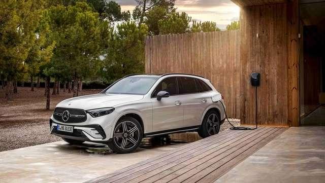 mercedes-benz-glc-350e-2025-ra-mat-gia-quy-doi-tu-15-ty-dong
