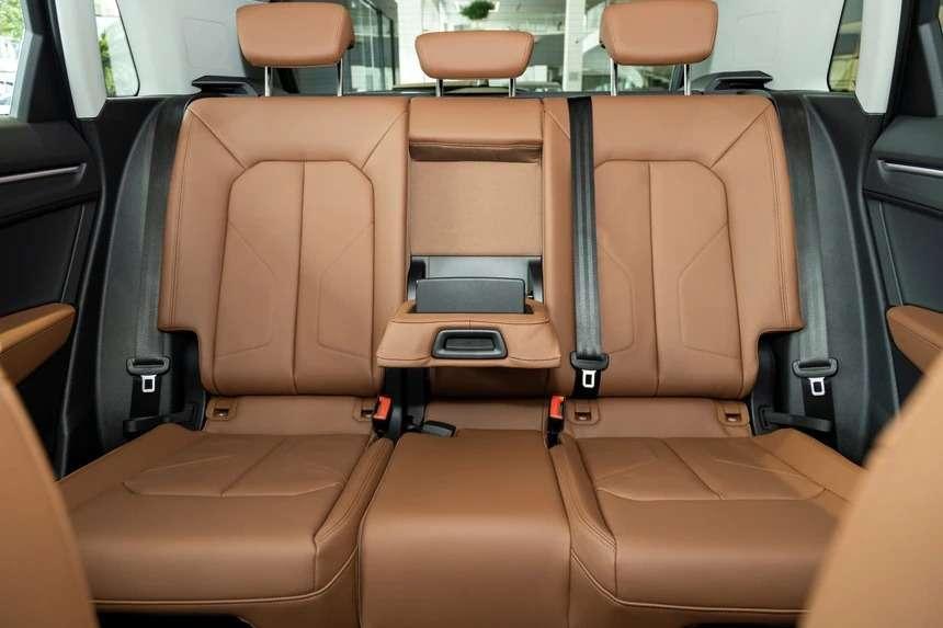 audi-q3-advanced-phien-ban-black-edition-3